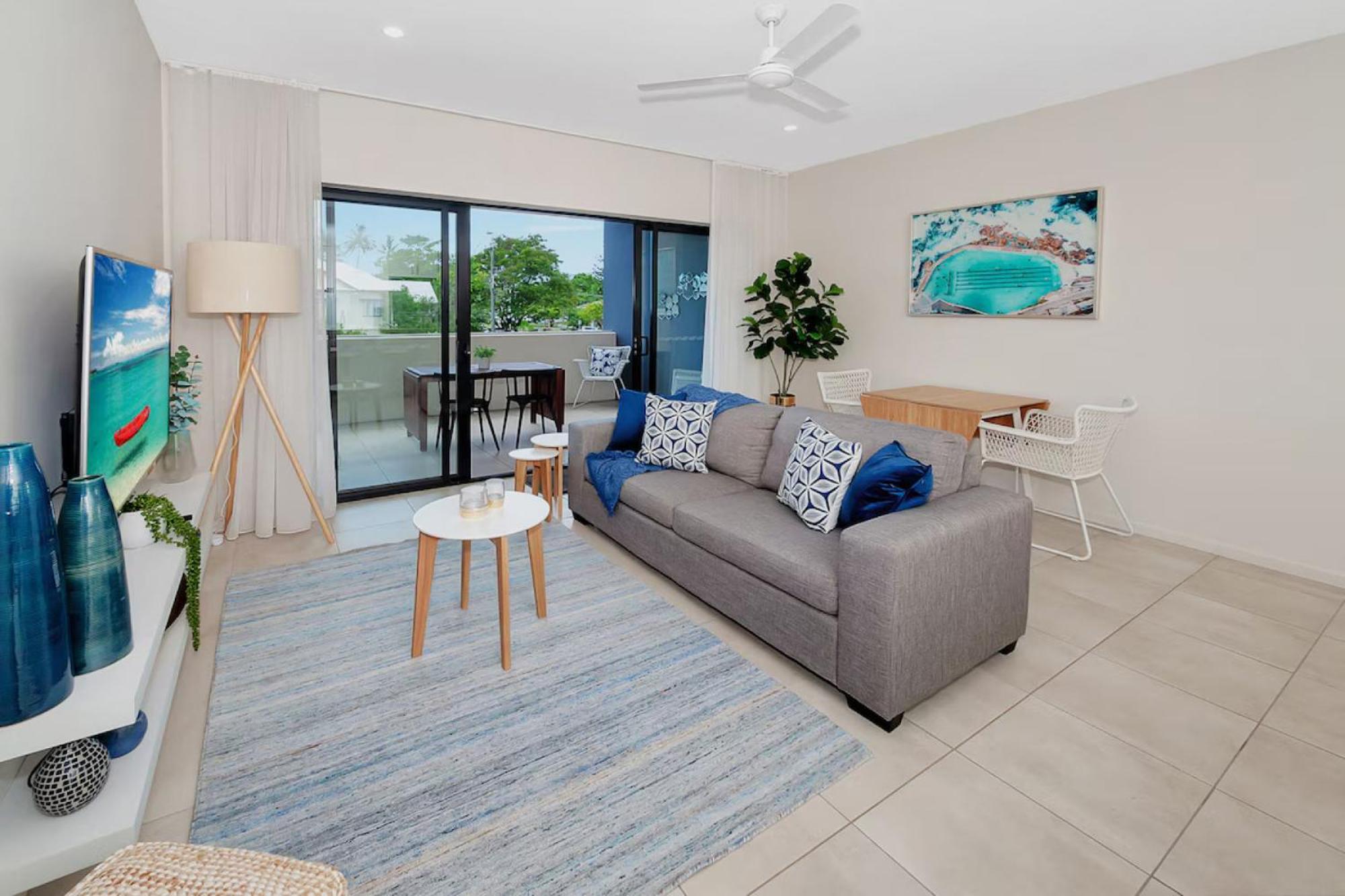 Coastal 2-Bed With Parking & Pool By The Ocean Apartment Cairns Exterior photo